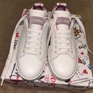 Dolce and Gabbana sneakers. Size: 35(5) color: pink and white